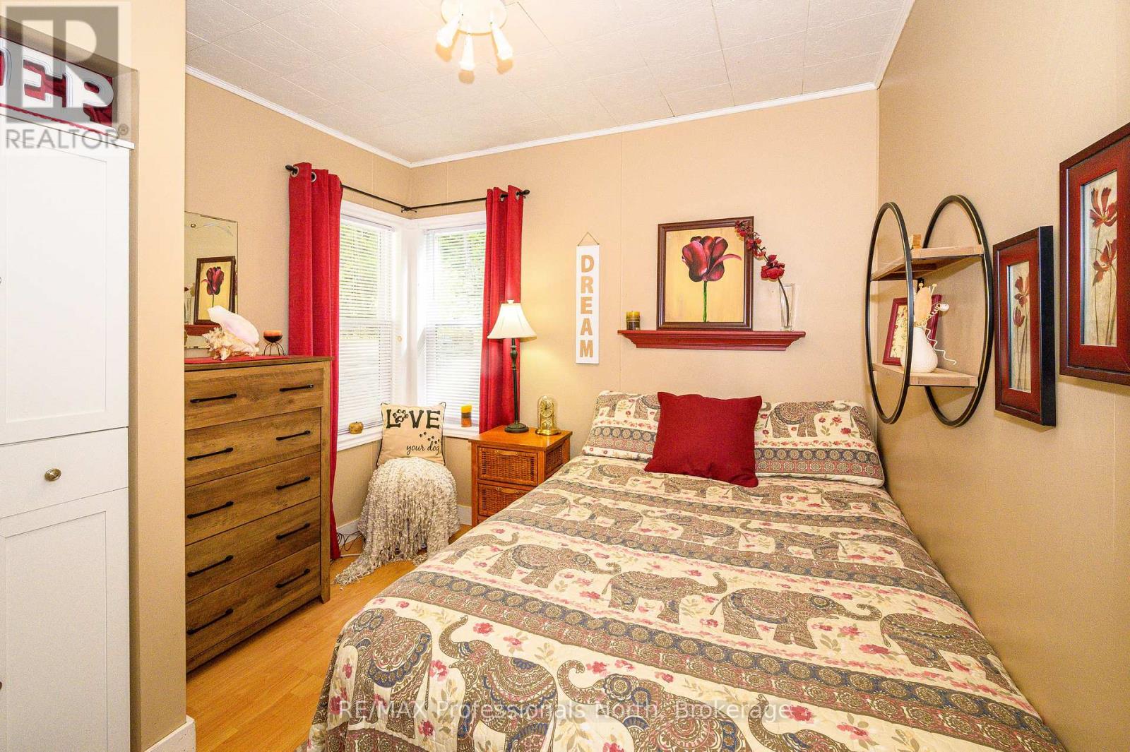 32 Bethune Road S, Huntsville, Ontario  P1H 2J2 - Photo 28 - X12420618