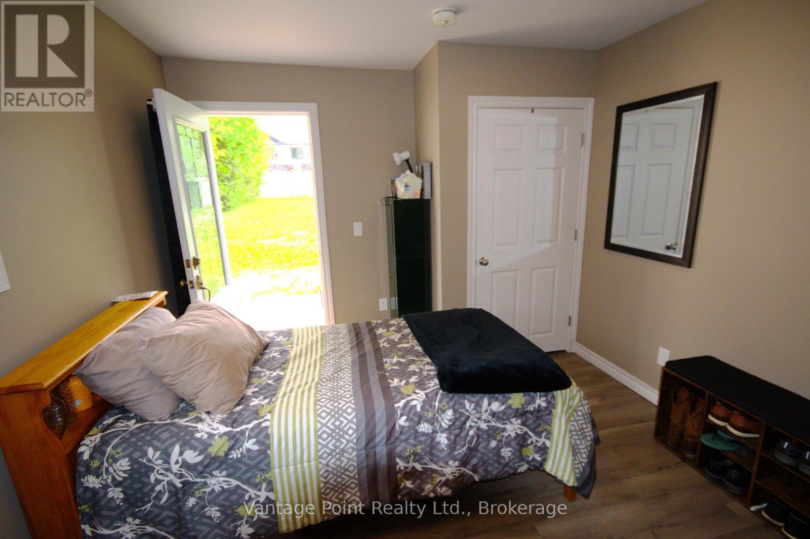 29 Margaret Street, Grey Highlands, Ontario N0C 1E0 - Photo 20 - X12420647