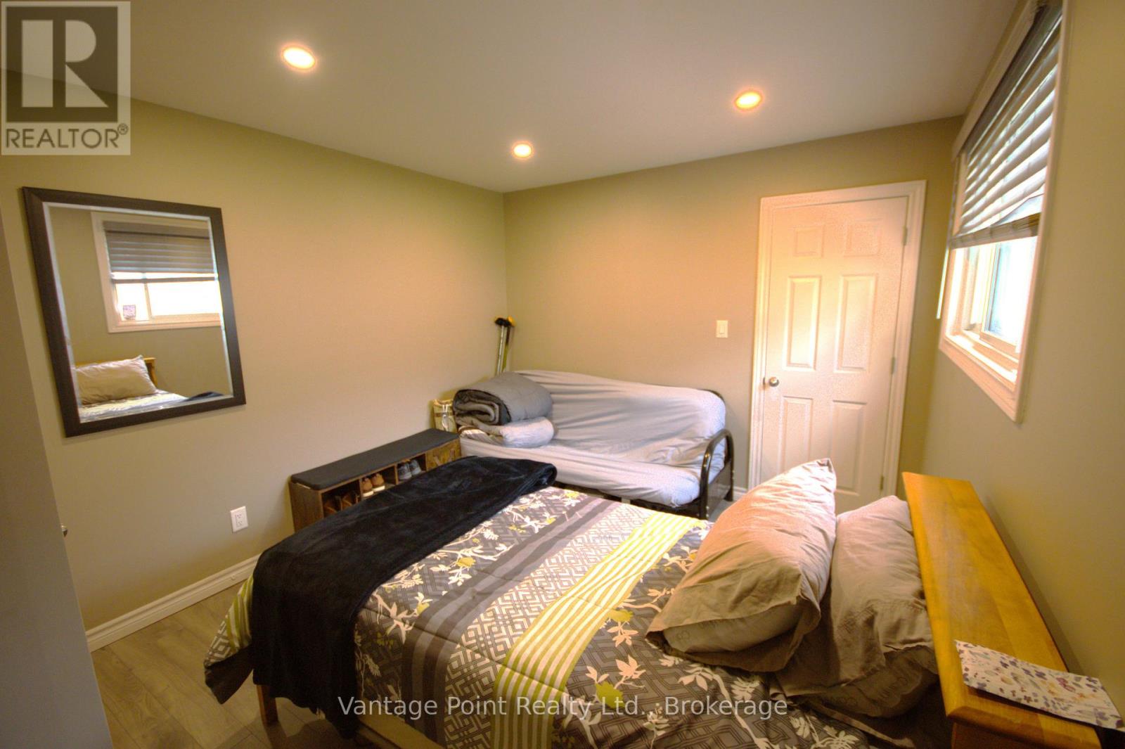 29 Margaret Street, Grey Highlands, Ontario N0C 1E0 - Photo 21 - X12420647