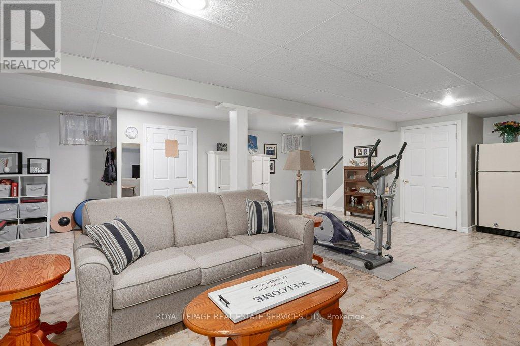 142 Lakeshore Road S, Meaford, Ontario  N4L 0A7 - Photo 33 - X12420592