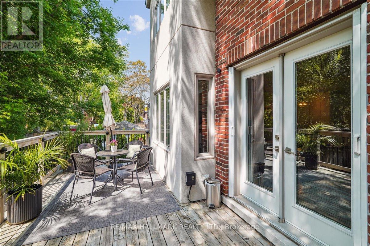 135 Glenvale Boulevard, Toronto, Ontario  M4G 2W1 - Photo 15 - C12420622