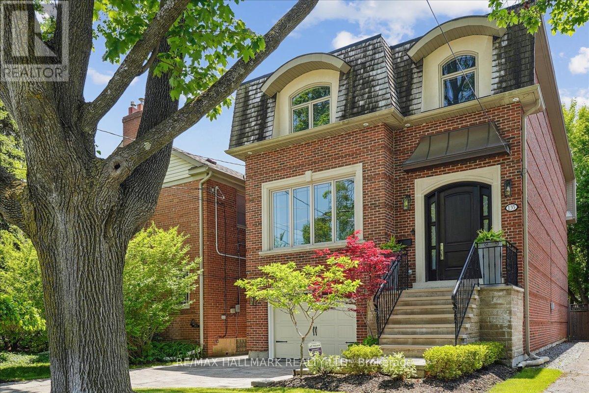 135 Glenvale Boulevard, Toronto, Ontario  M4G 2W1 - Photo 2 - C12420622