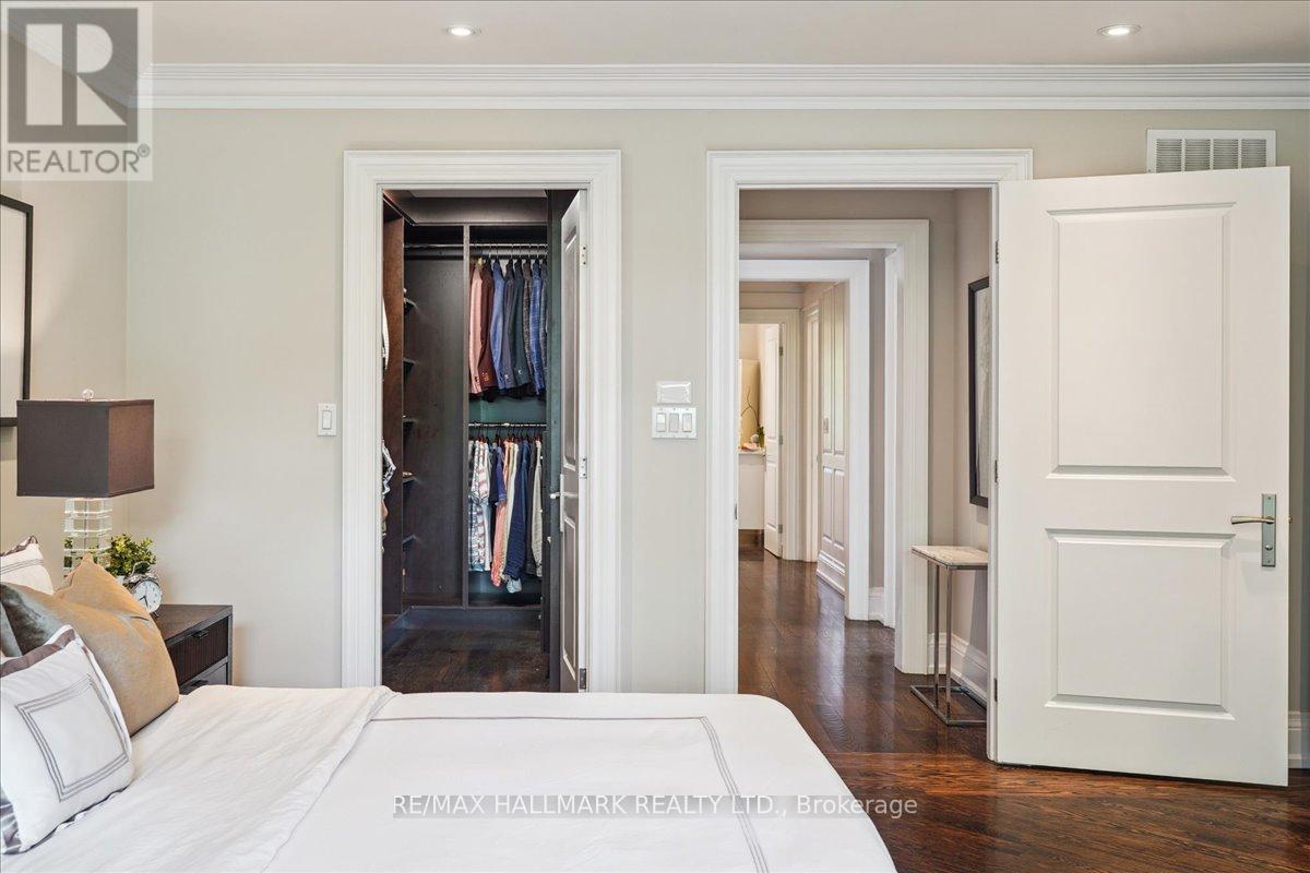 135 Glenvale Boulevard, Toronto, Ontario  M4G 2W1 - Photo 22 - C12420622