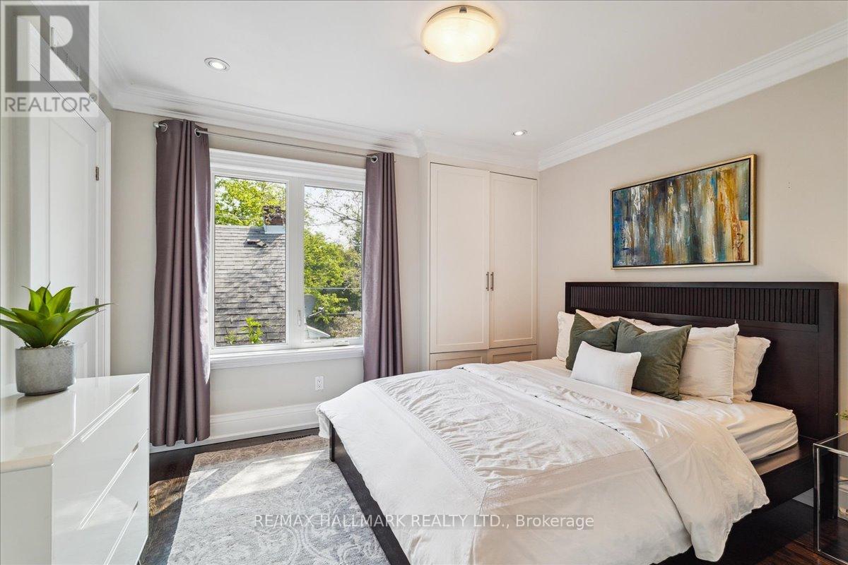 135 Glenvale Boulevard, Toronto, Ontario  M4G 2W1 - Photo 25 - C12420622
