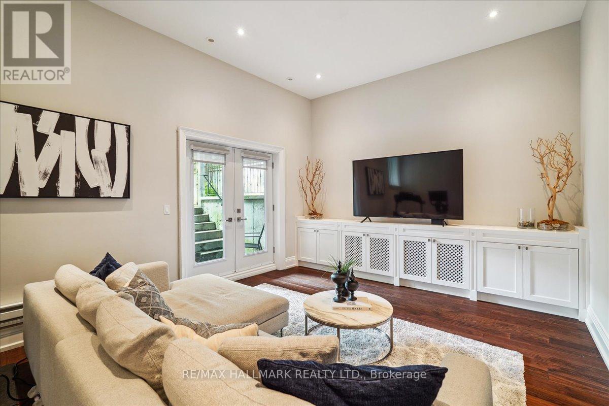 135 Glenvale Boulevard, Toronto, Ontario  M4G 2W1 - Photo 32 - C12420622