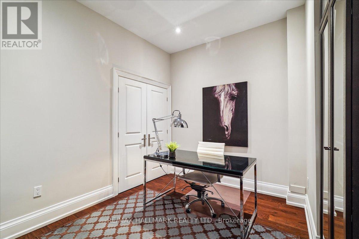 135 Glenvale Boulevard, Toronto, Ontario  M4G 2W1 - Photo 33 - C12420622
