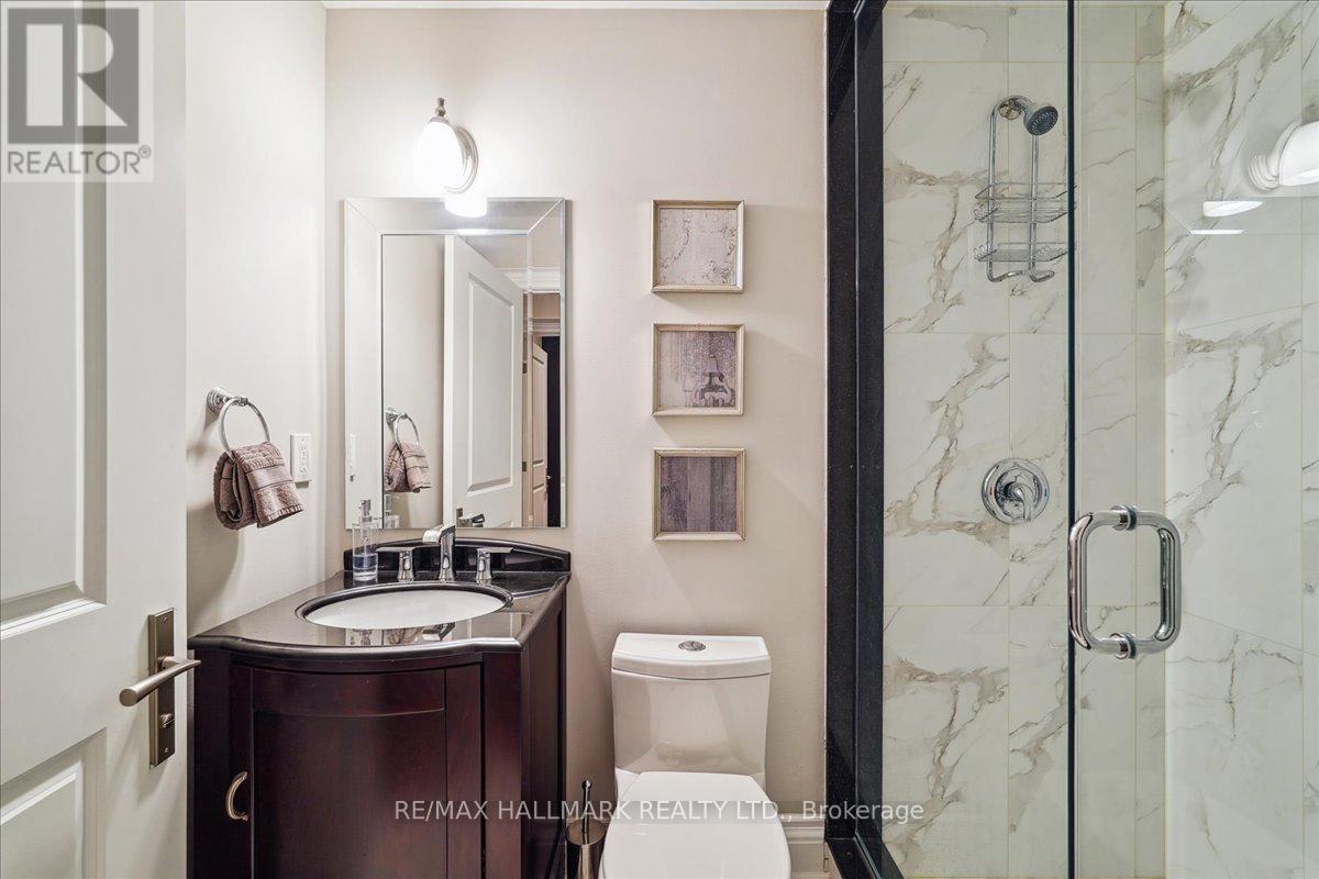 135 Glenvale Boulevard, Toronto, Ontario  M4G 2W1 - Photo 34 - C12420622
