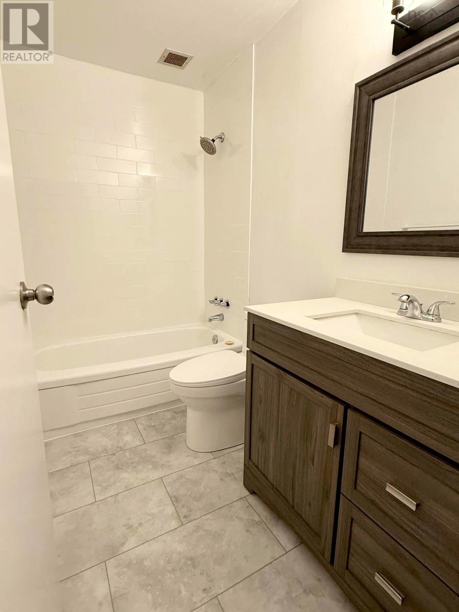302 5561 Heatherwood Court, Halifax Regional Municipality, Nova Scotia  B3K 5N7 - Photo 12 - 202518219