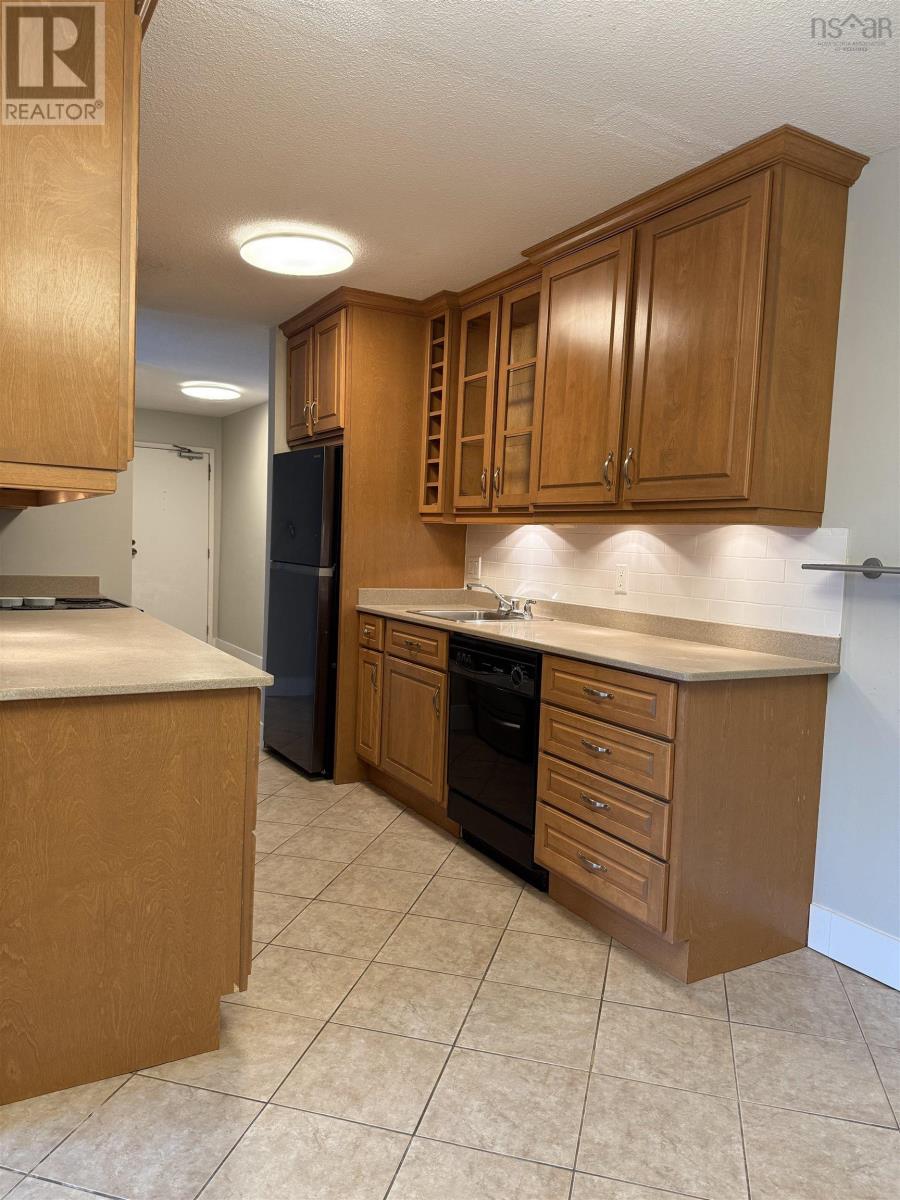 302 5561 Heatherwood Court, Halifax Regional Municipality, Nova Scotia  B3K 5N7 - Photo 6 - 202518219