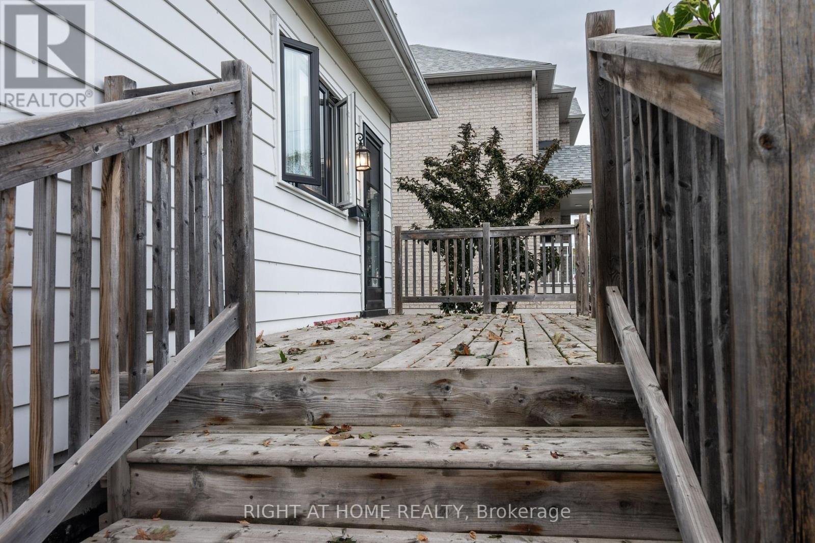 22 Westmount Street, Oshawa, Ontario  L1J 4W9 - Photo 5 - E12420644