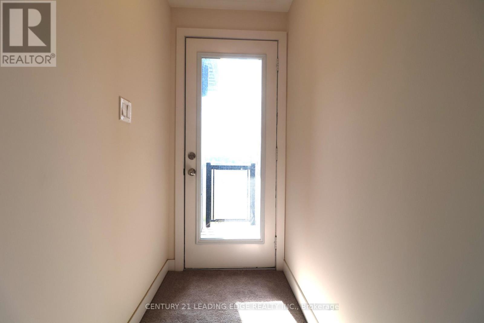 2644 Castlegate Crossing, Pickering, Ontario  L1X 0H8 - Photo 16 - E12420657