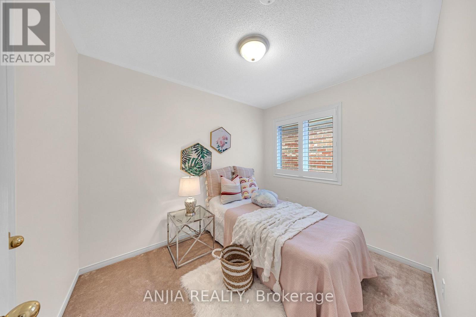 34 Horn Street, Whitchurch-Stouffville, Ontario  L4A 0X9 - Photo 13 - N12420625