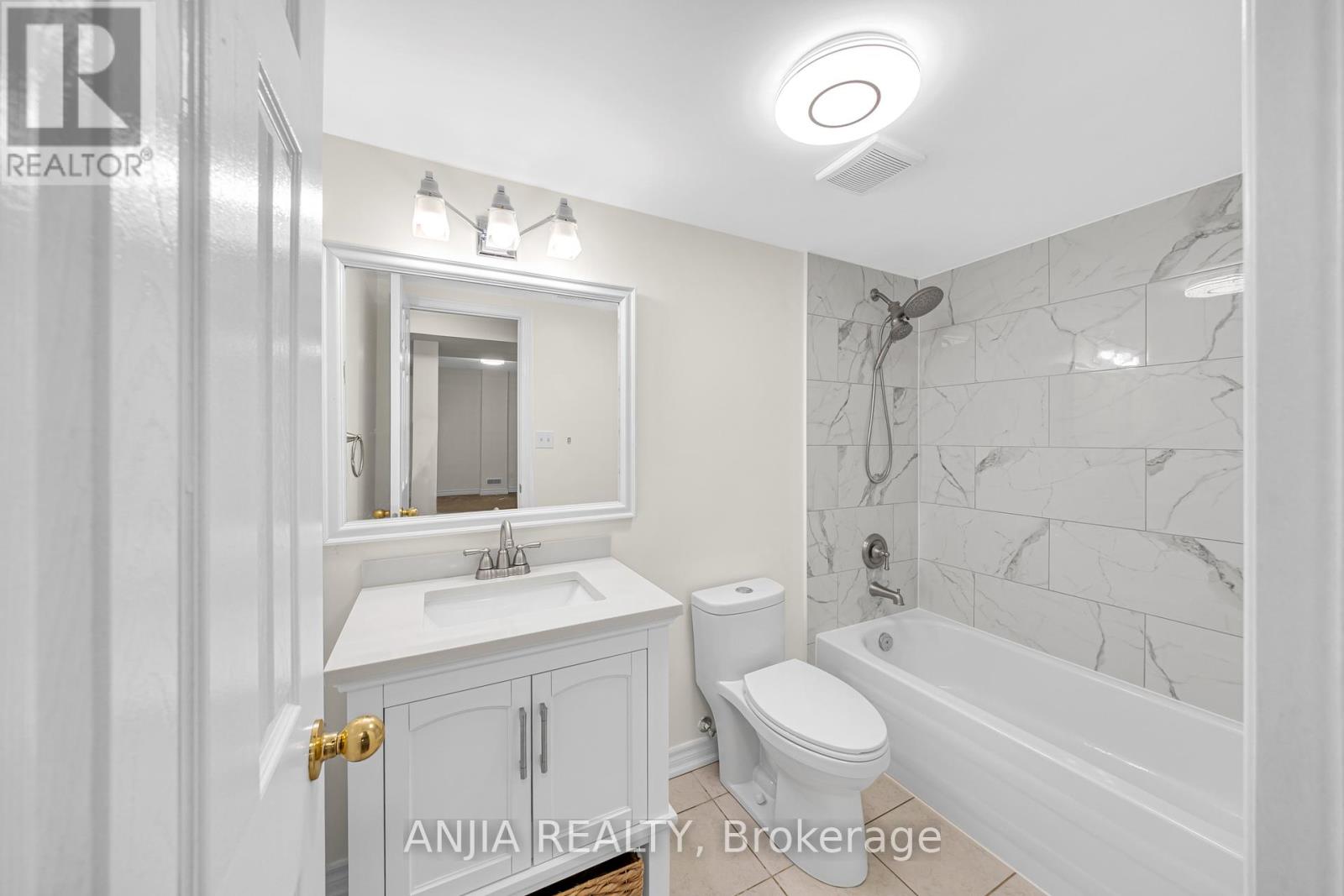 34 Horn Street, Whitchurch-Stouffville, Ontario  L4A 0X9 - Photo 20 - N12420625