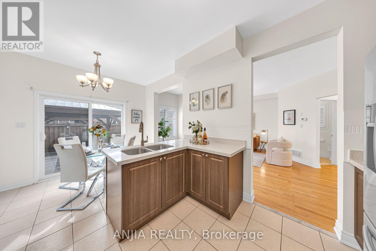 34 Horn Street, Whitchurch-Stouffville, Ontario  L4A 0X9 - Photo 25 - N12420625