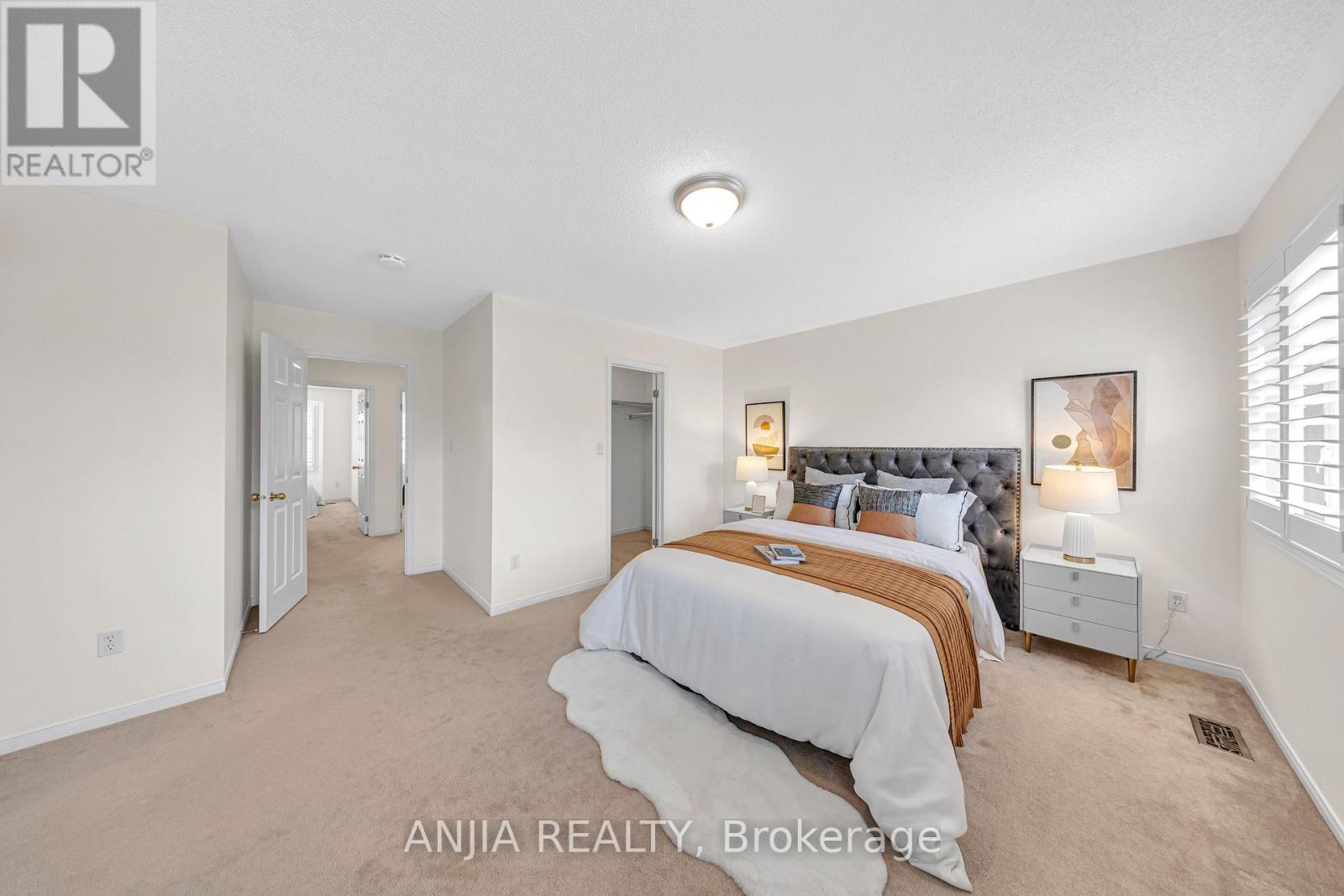 34 Horn Street, Whitchurch-Stouffville, Ontario  L4A 0X9 - Photo 7 - N12420625