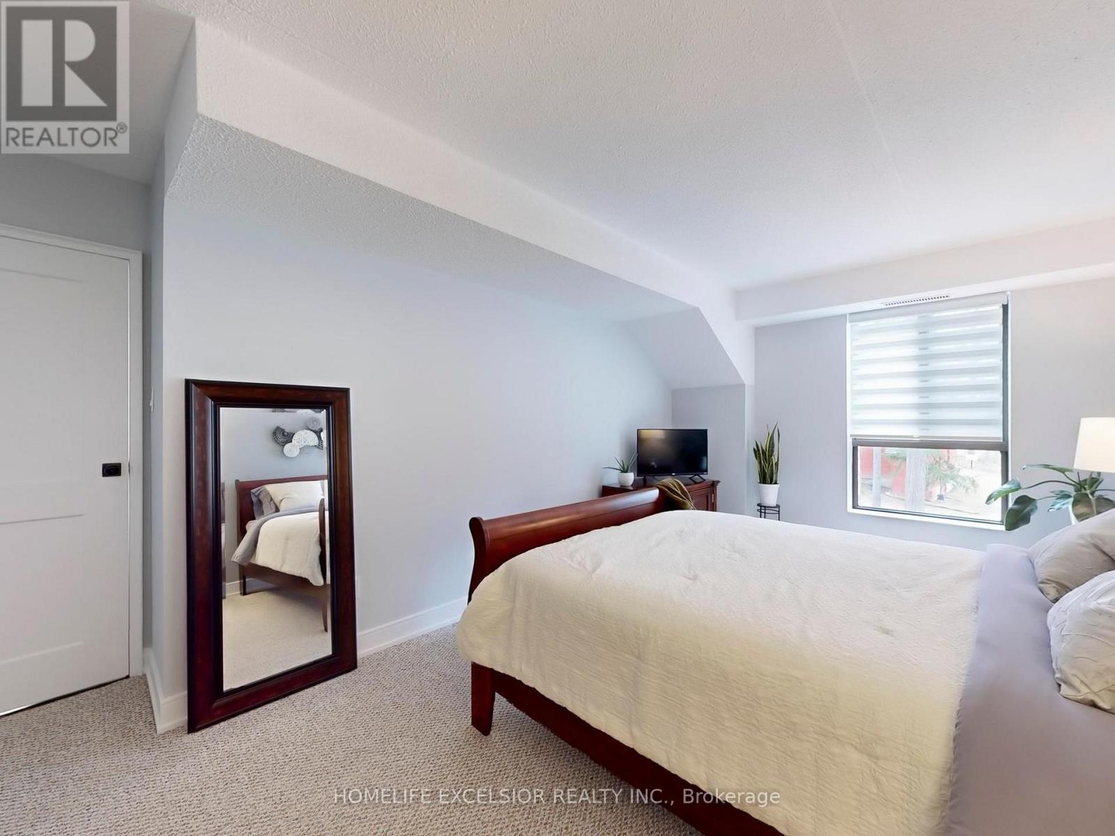203 - 15390 Yonge Street, Aurora, Ontario  L4G 1N8 - Photo 30 - N12420656