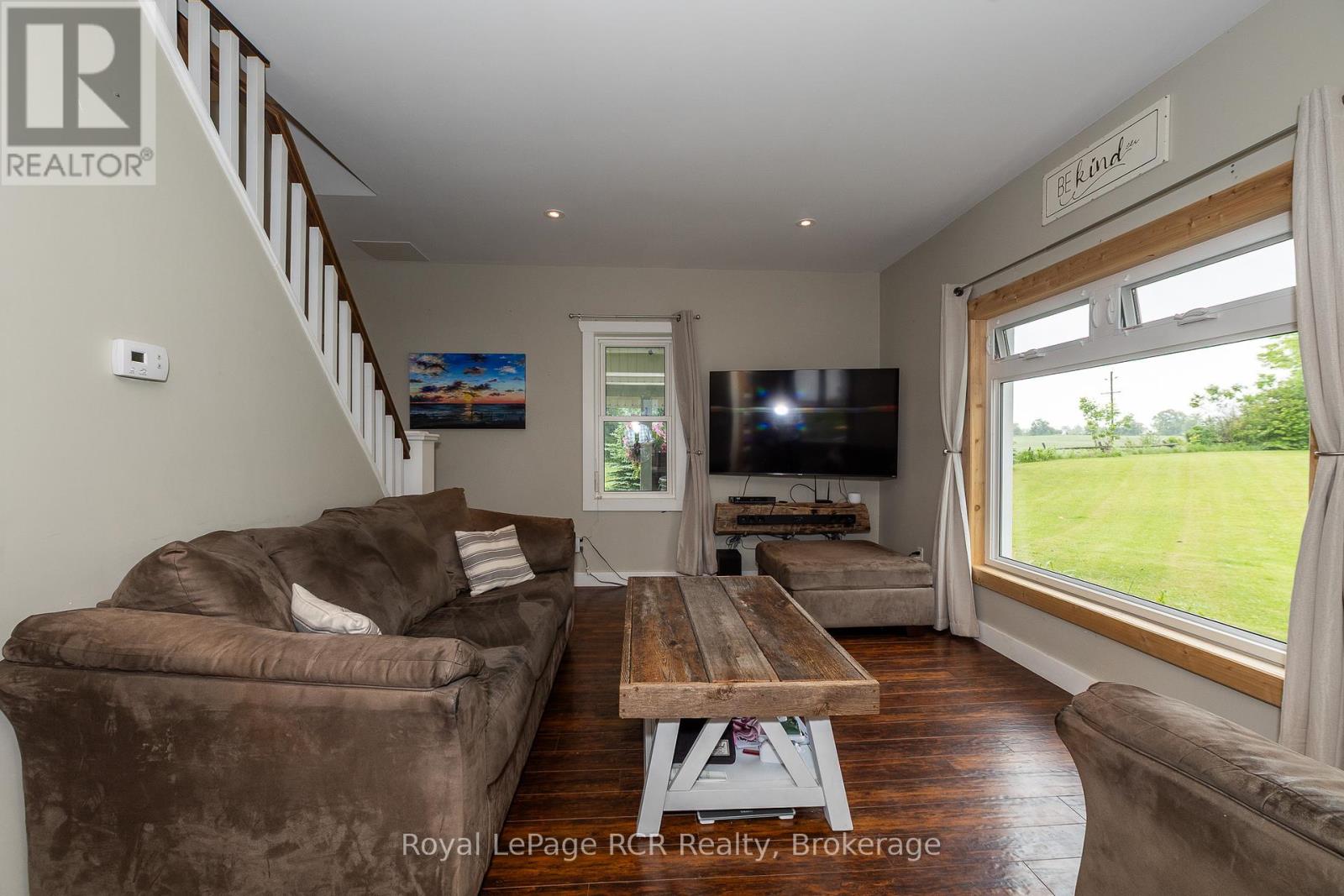 773760 Highway 10, Grey Highlands, Ontario  N0C 1L0 - Photo 11 - X12236514