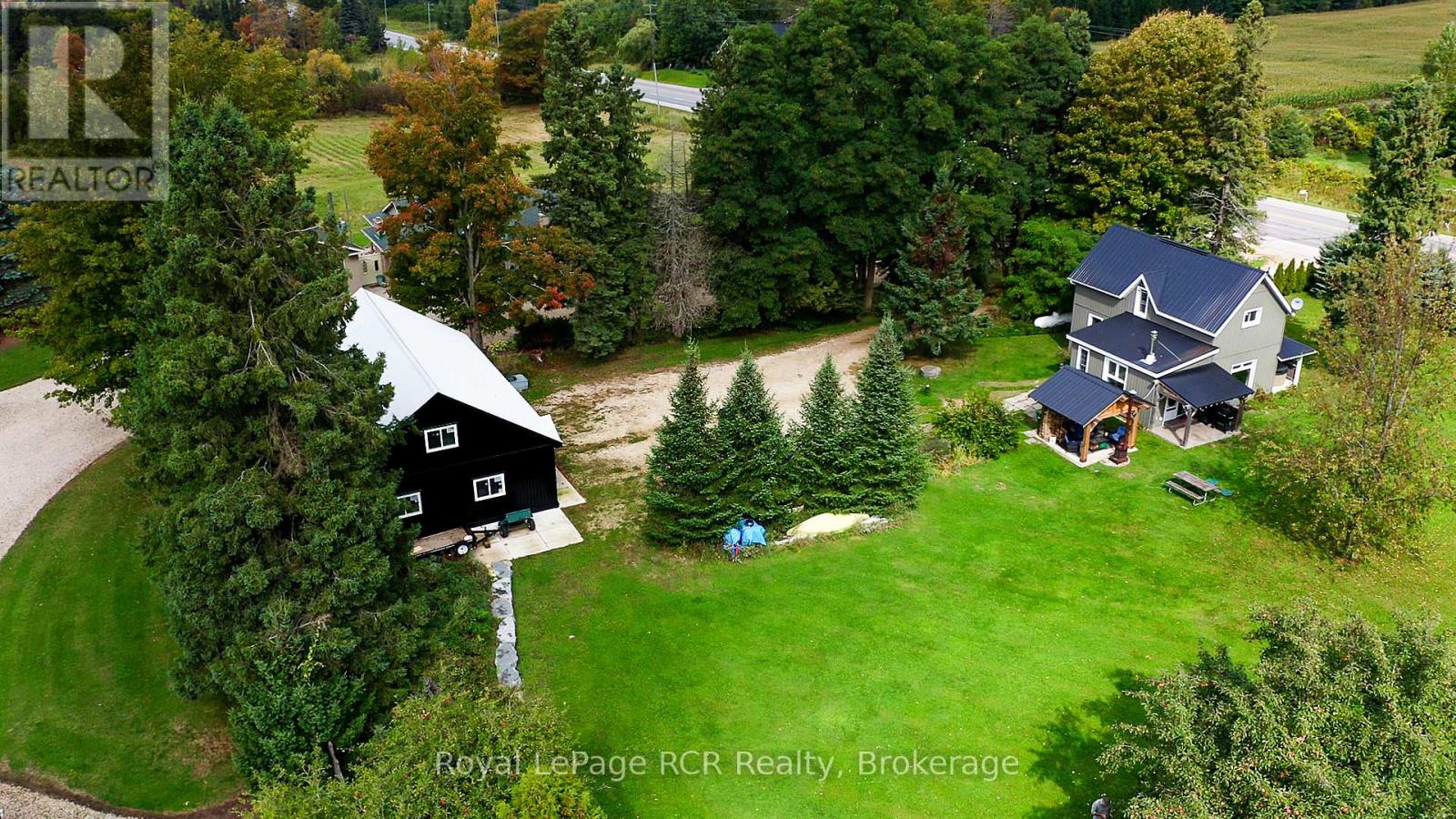773760 Highway 10, Grey Highlands, Ontario  N0C 1L0 - Photo 2 - X12236514