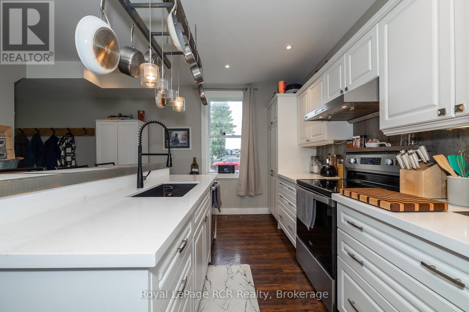 773760 Highway 10, Grey Highlands, Ontario  N0C 1L0 - Photo 15 - X12236514
