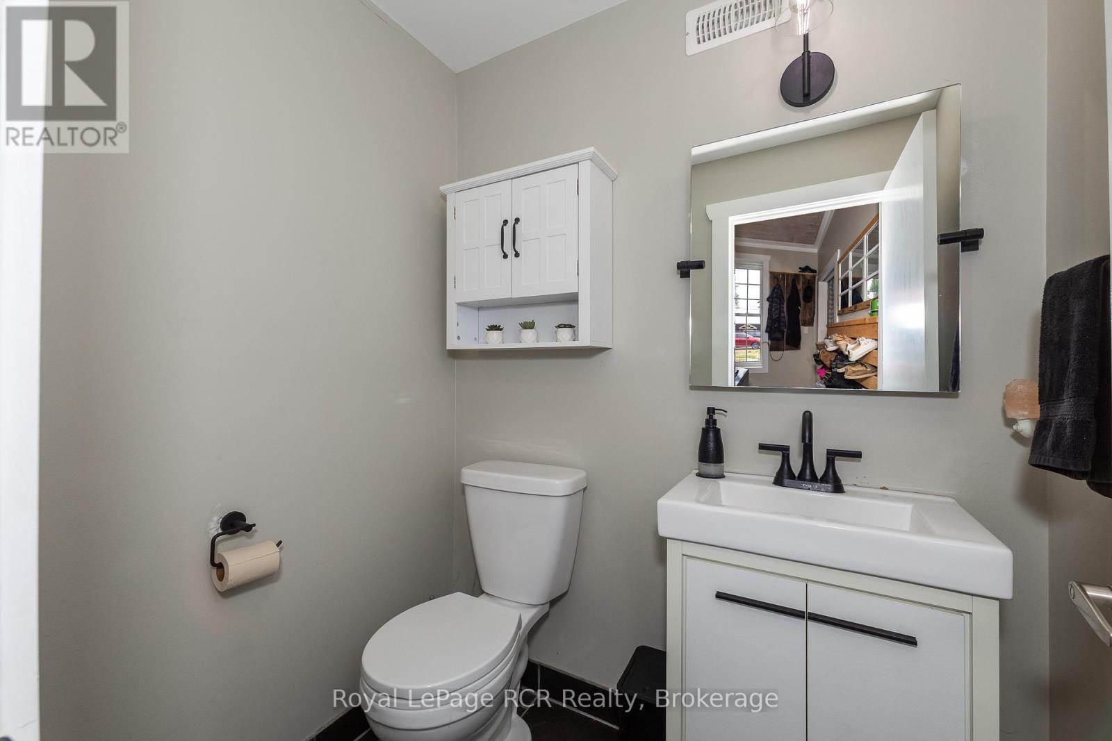 773760 Highway 10, Grey Highlands, Ontario  N0C 1L0 - Photo 27 - X12236514