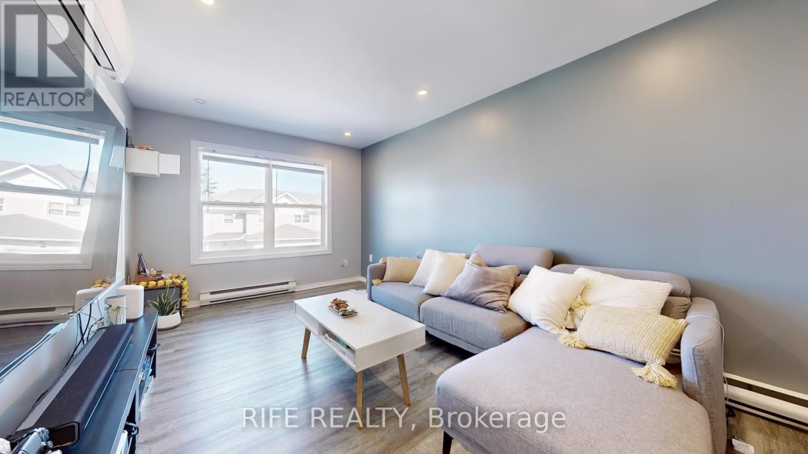 34 - 120 D'ambrosio Drive, Barrie, Ontario  L4N 7W3 - Photo 8 - S12420670