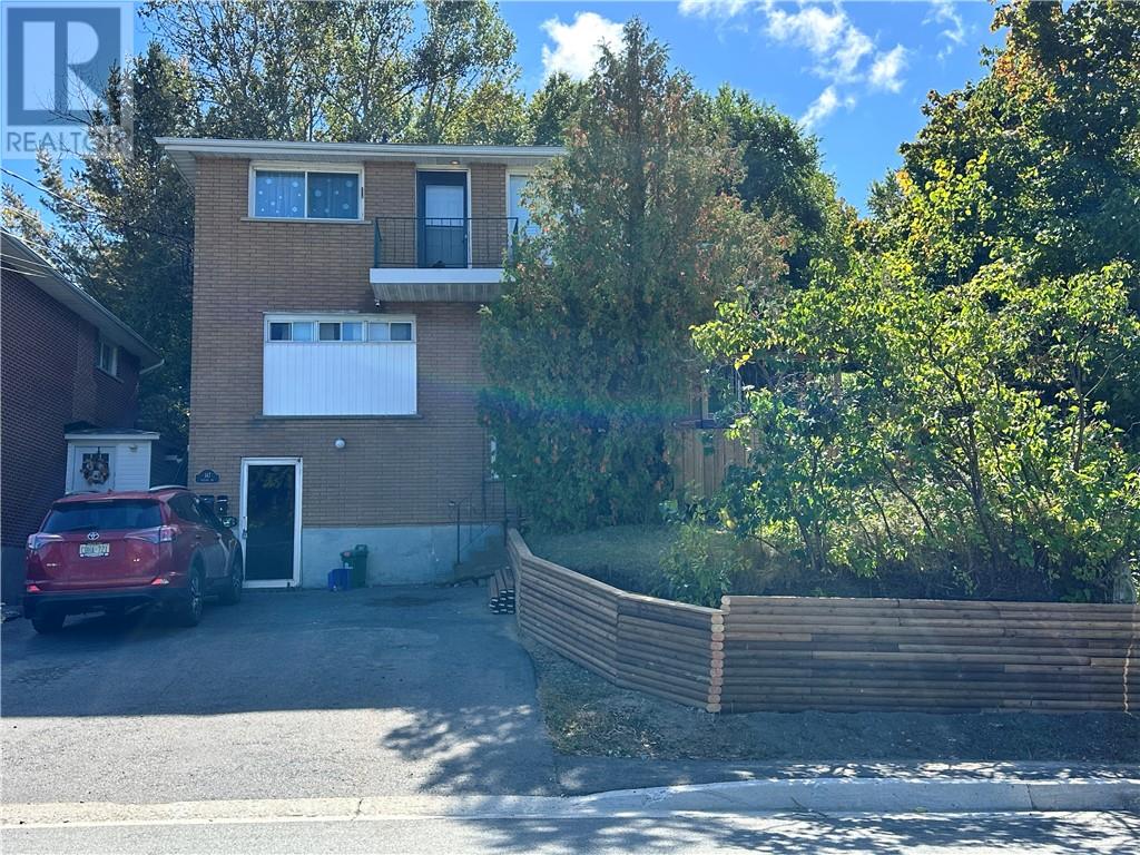 147 Hyland, Sudbury, Ontario  P3E 1R7 - Photo 1 - 2123725