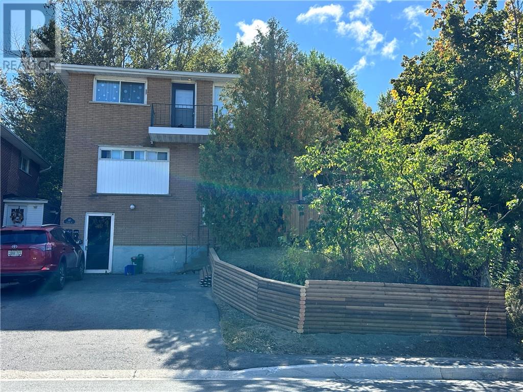 147 Hyland, Sudbury, Ontario  P3E 1R7 - Photo 2 - 2123725