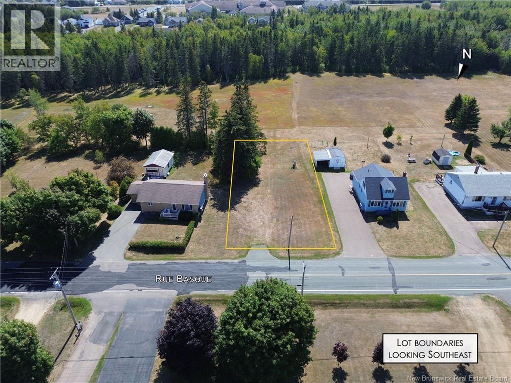 596 Basque Street, Tracadie, New Brunswick  E1X 1B1 - Photo 10 - NB126355