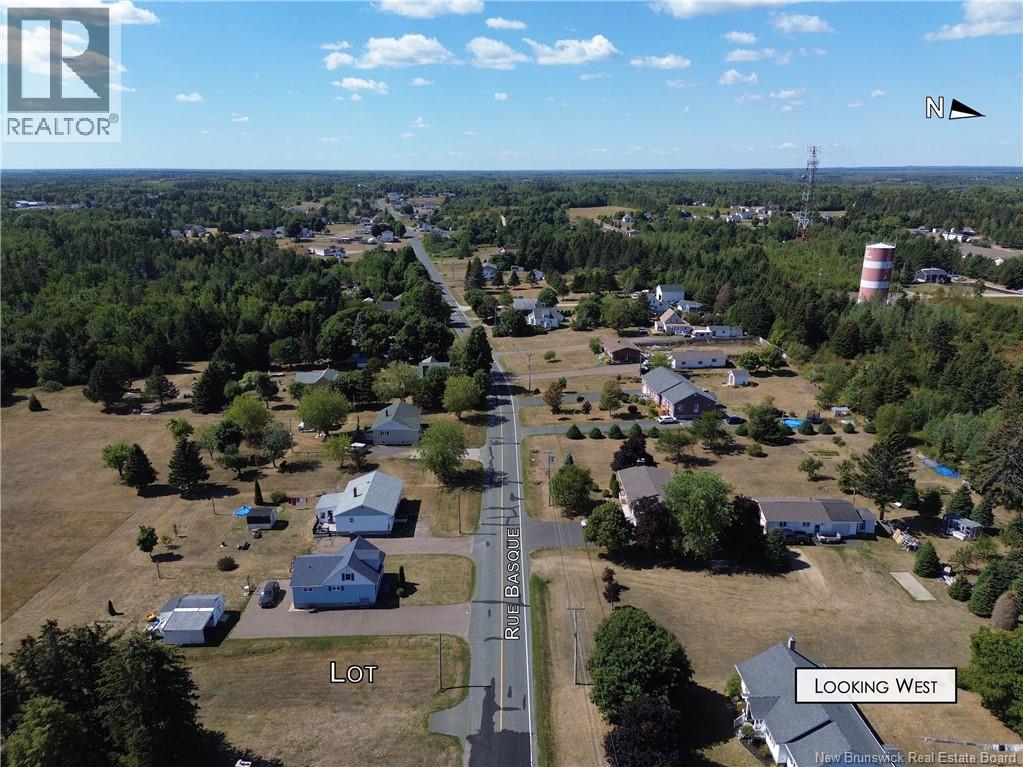 596 Basque Street, Tracadie, New Brunswick  E1X 1B1 - Photo 3 - NB126355
