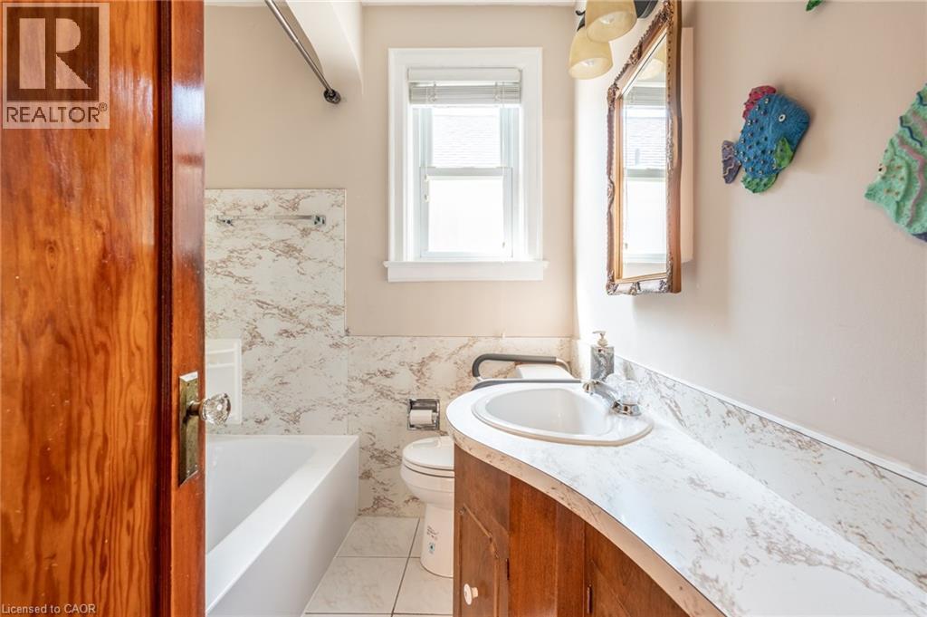 102 Barons Avenue S, Hamilton, Ontario  L8K 2Y6 - Photo 18 - 40770737