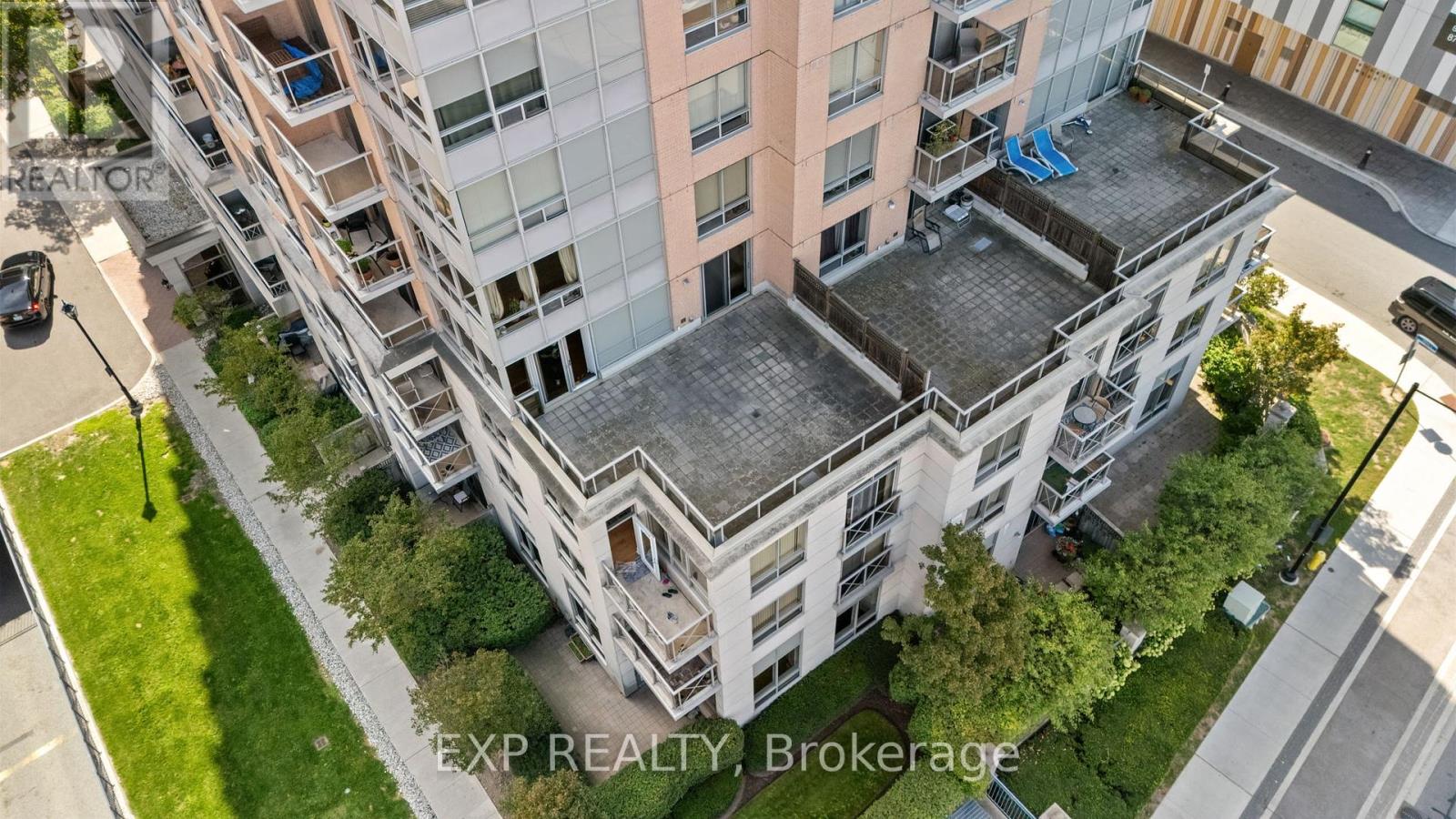 420 - 5233 Dundas Street W, Toronto, Ontario  M9B 6M1 - Photo 5 - W12420606