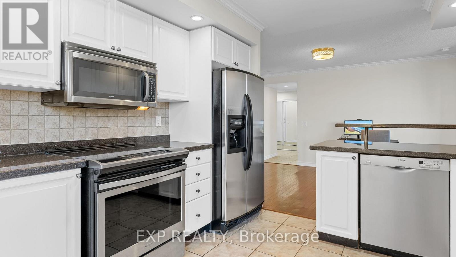 420 - 5233 Dundas Street W, Toronto, Ontario  M9B 6M1 - Photo 7 - W12420606