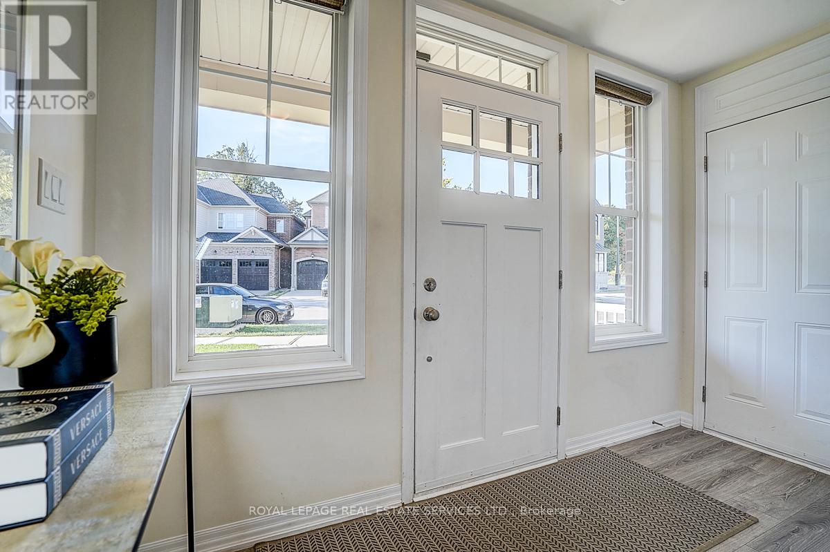 3439 George Savage Avenue, Oakville, Ontario  L6M 1R6 - Photo 3 - W12420637