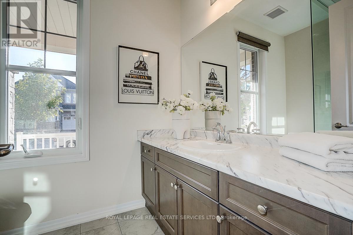 3439 George Savage Avenue, Oakville, Ontario  L6M 1R6 - Photo 6 - W12420637
