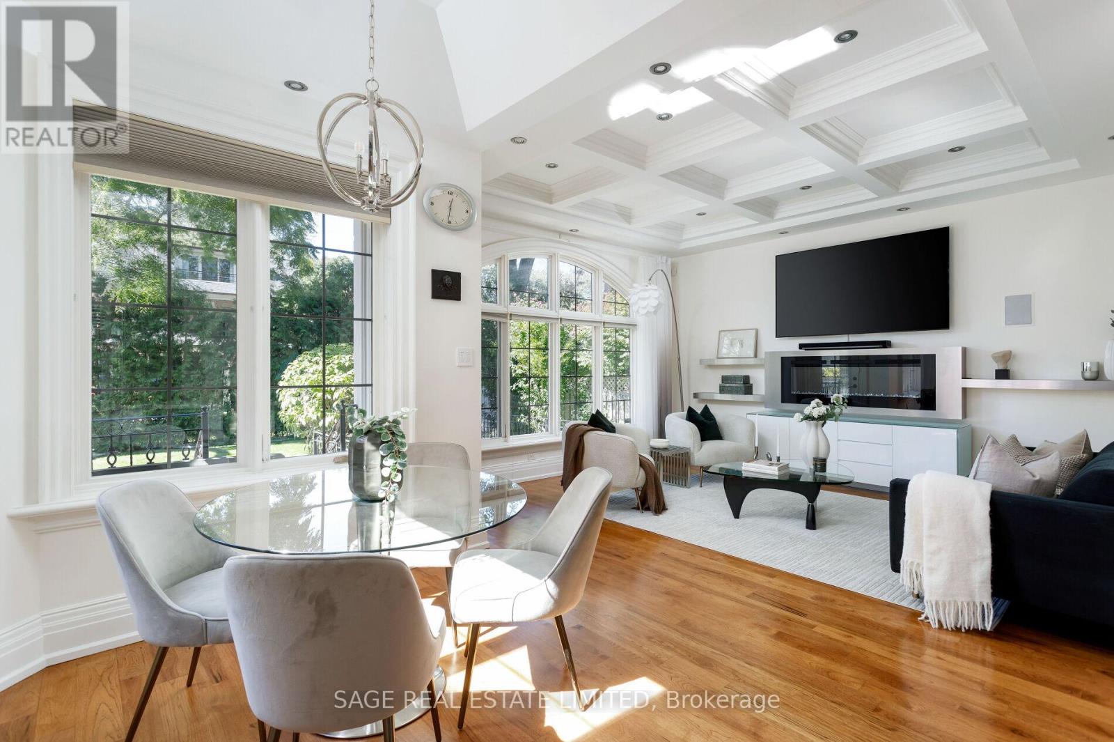 70 Wendover Road, Toronto, Ontario  M8X 2L3 - Photo 14 - W12420639