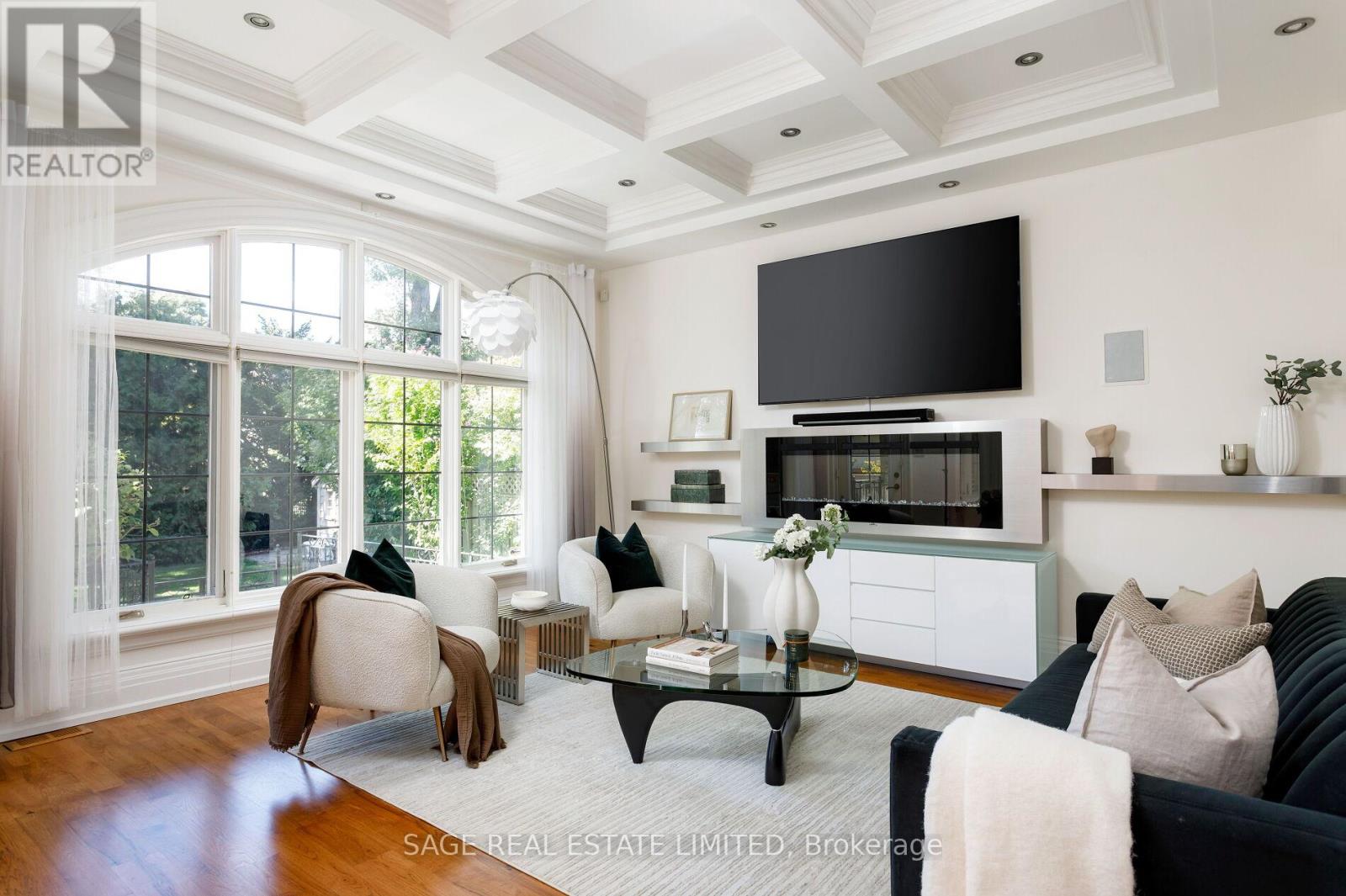 70 Wendover Road, Toronto, Ontario  M8X 2L3 - Photo 15 - W12420639