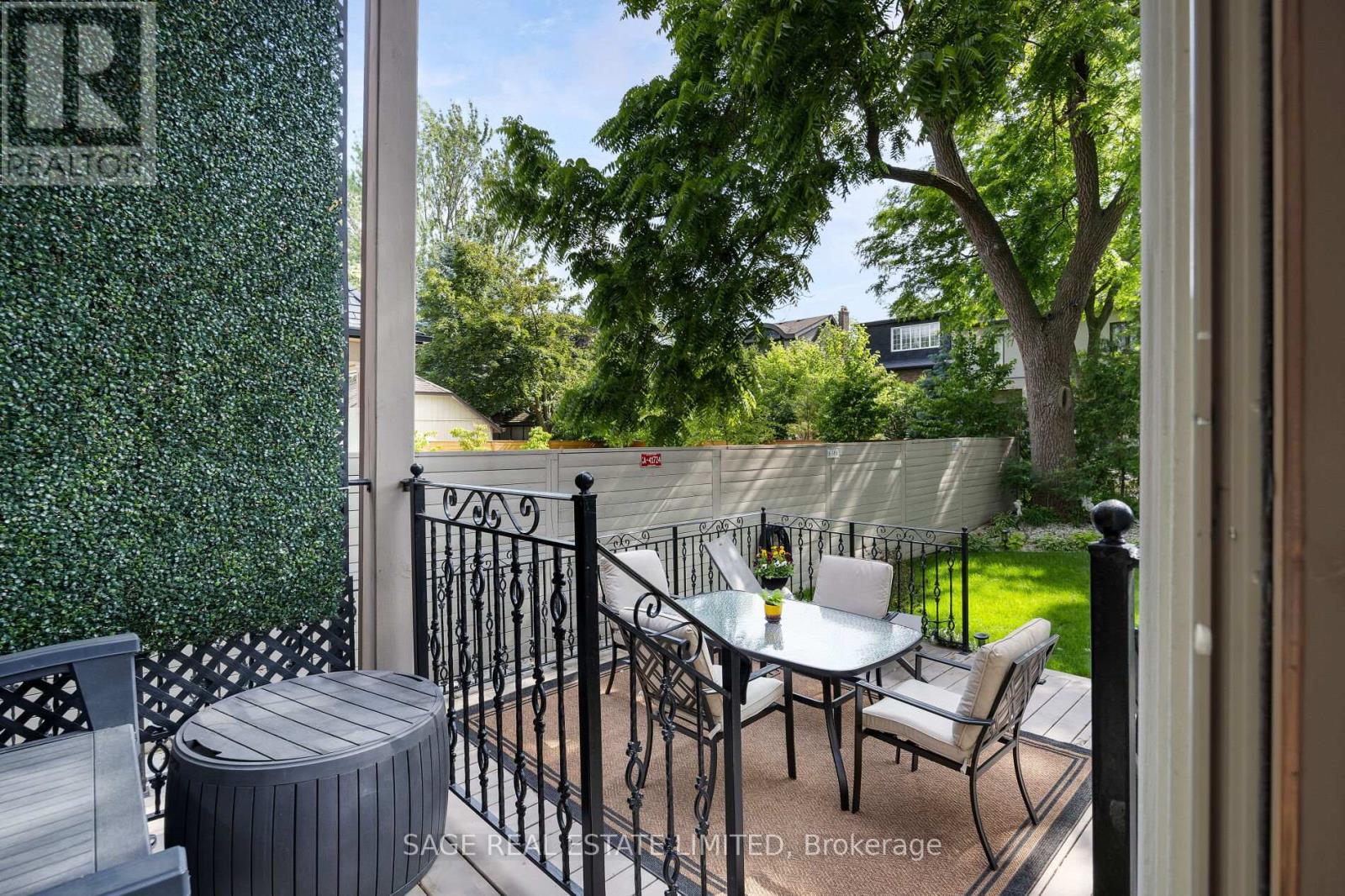 70 Wendover Road, Toronto, Ontario  M8X 2L3 - Photo 18 - W12420639