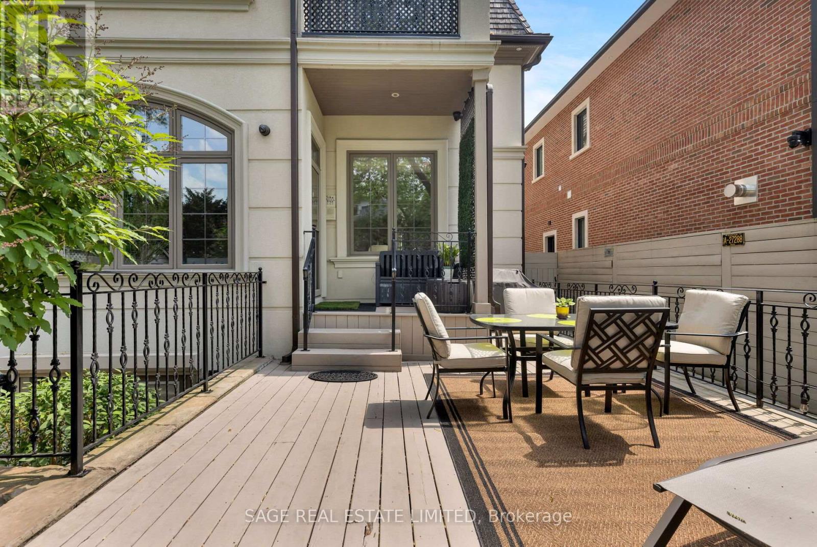 70 Wendover Road, Toronto, Ontario  M8X 2L3 - Photo 20 - W12420639