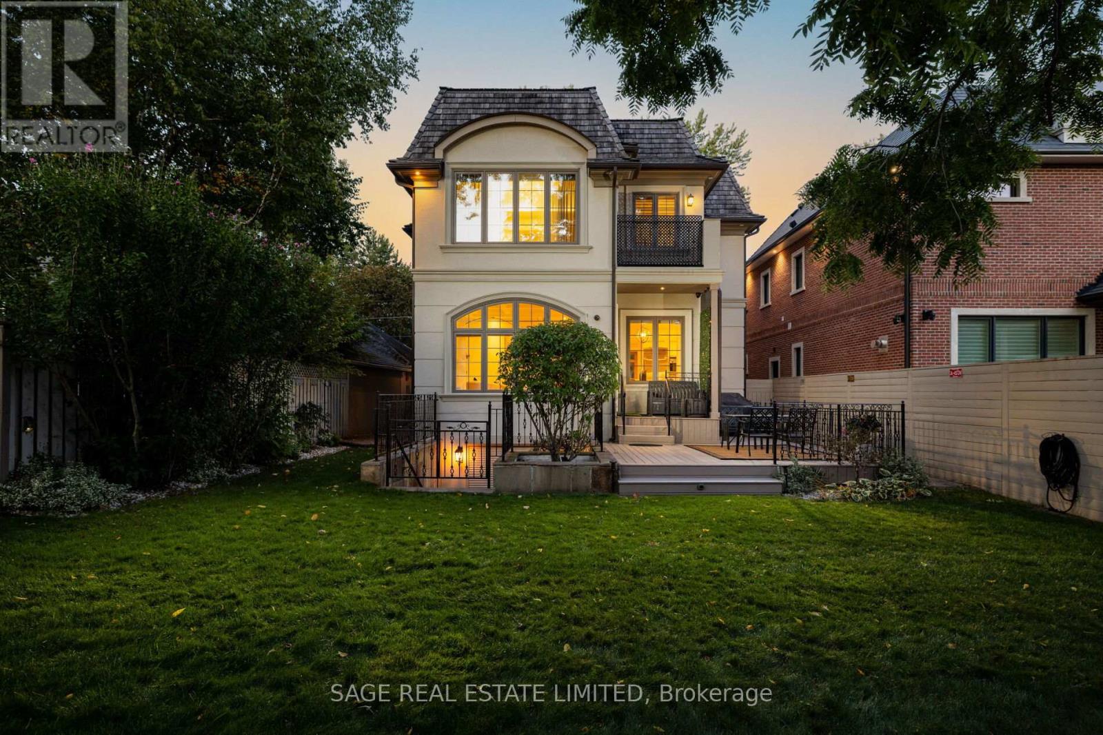 70 Wendover Road, Toronto, Ontario  M8X 2L3 - Photo 25 - W12420639