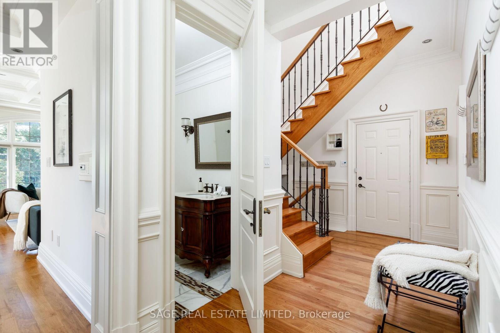 70 Wendover Road, Toronto, Ontario  M8X 2L3 - Photo 26 - W12420639
