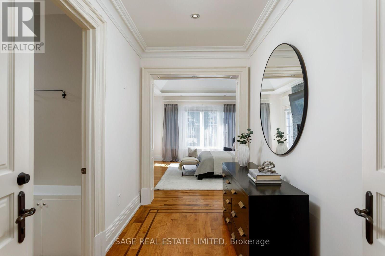 70 Wendover Road, Toronto, Ontario  M8X 2L3 - Photo 34 - W12420639