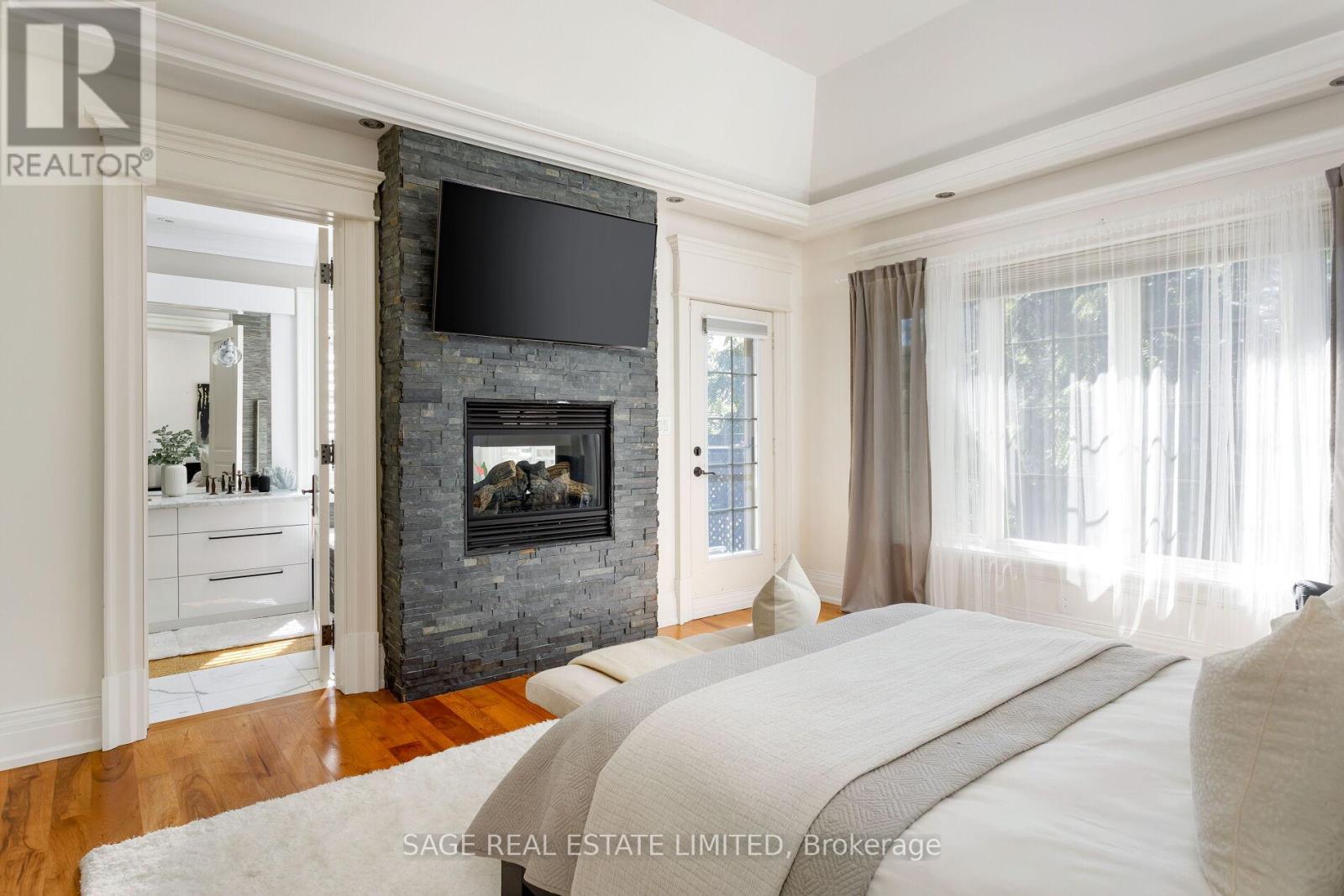 70 Wendover Road, Toronto, Ontario  M8X 2L3 - Photo 37 - W12420639