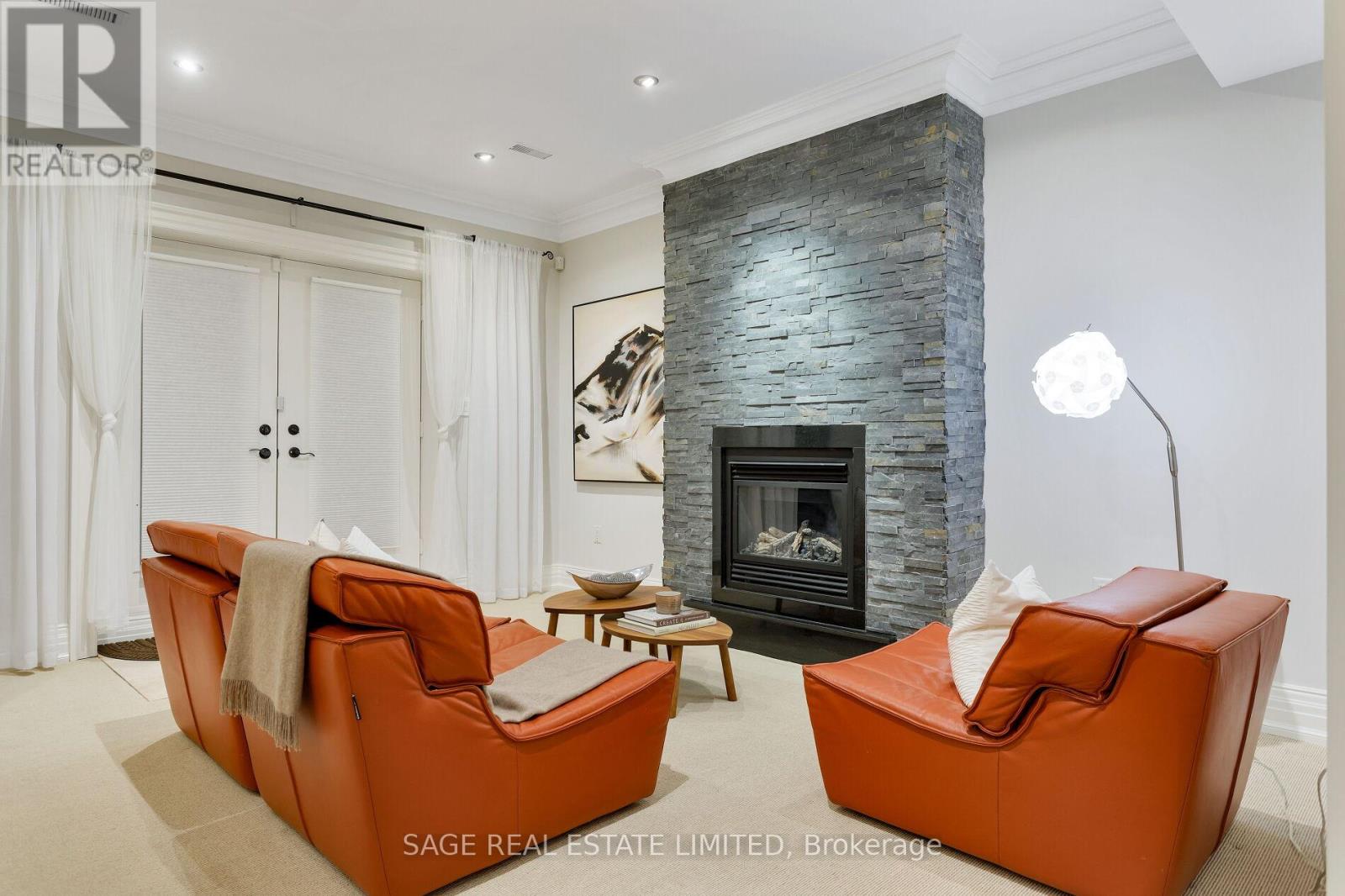 70 Wendover Road, Toronto, Ontario  M8X 2L3 - Photo 44 - W12420639