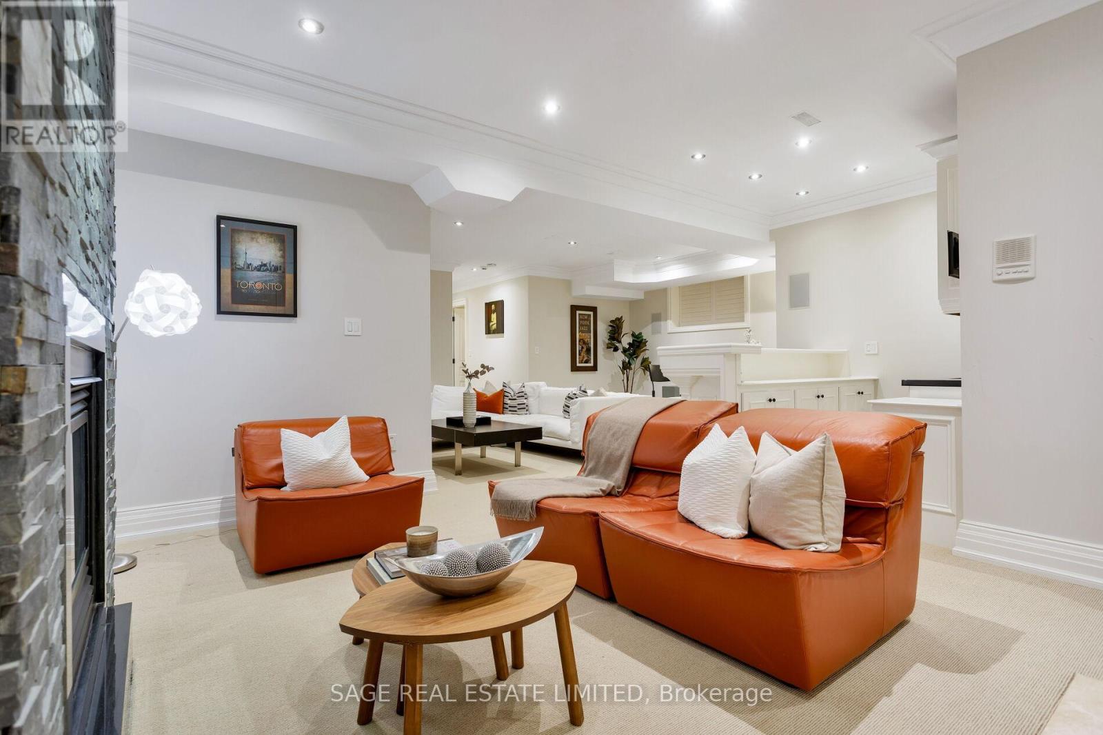70 Wendover Road, Toronto, Ontario  M8X 2L3 - Photo 45 - W12420639