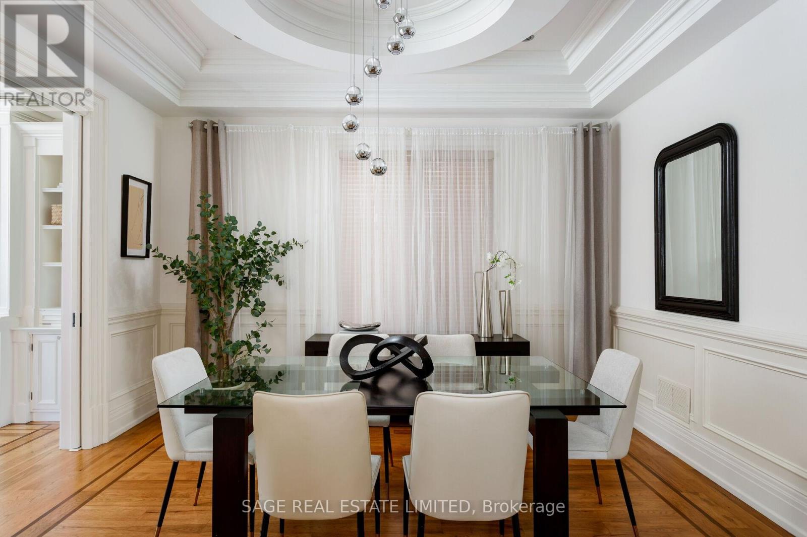 70 Wendover Road, Toronto, Ontario  M8X 2L3 - Photo 6 - W12420639