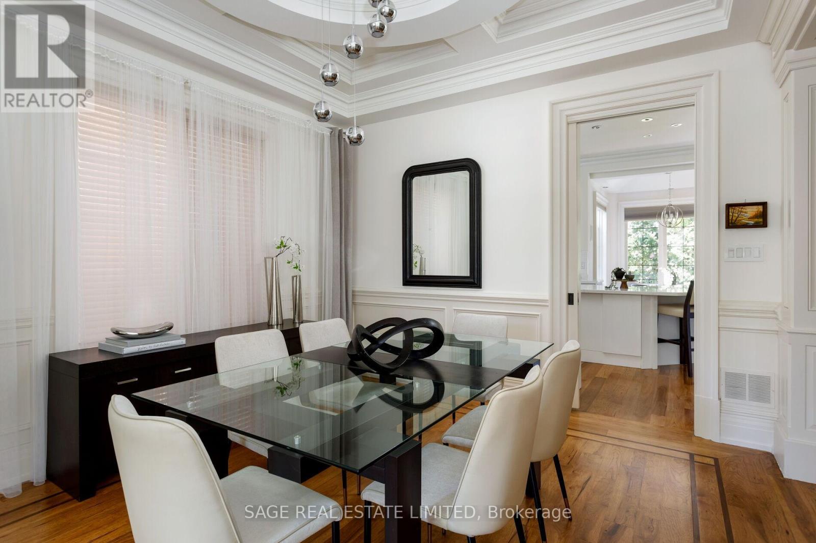 70 Wendover Road, Toronto, Ontario  M8X 2L3 - Photo 8 - W12420639
