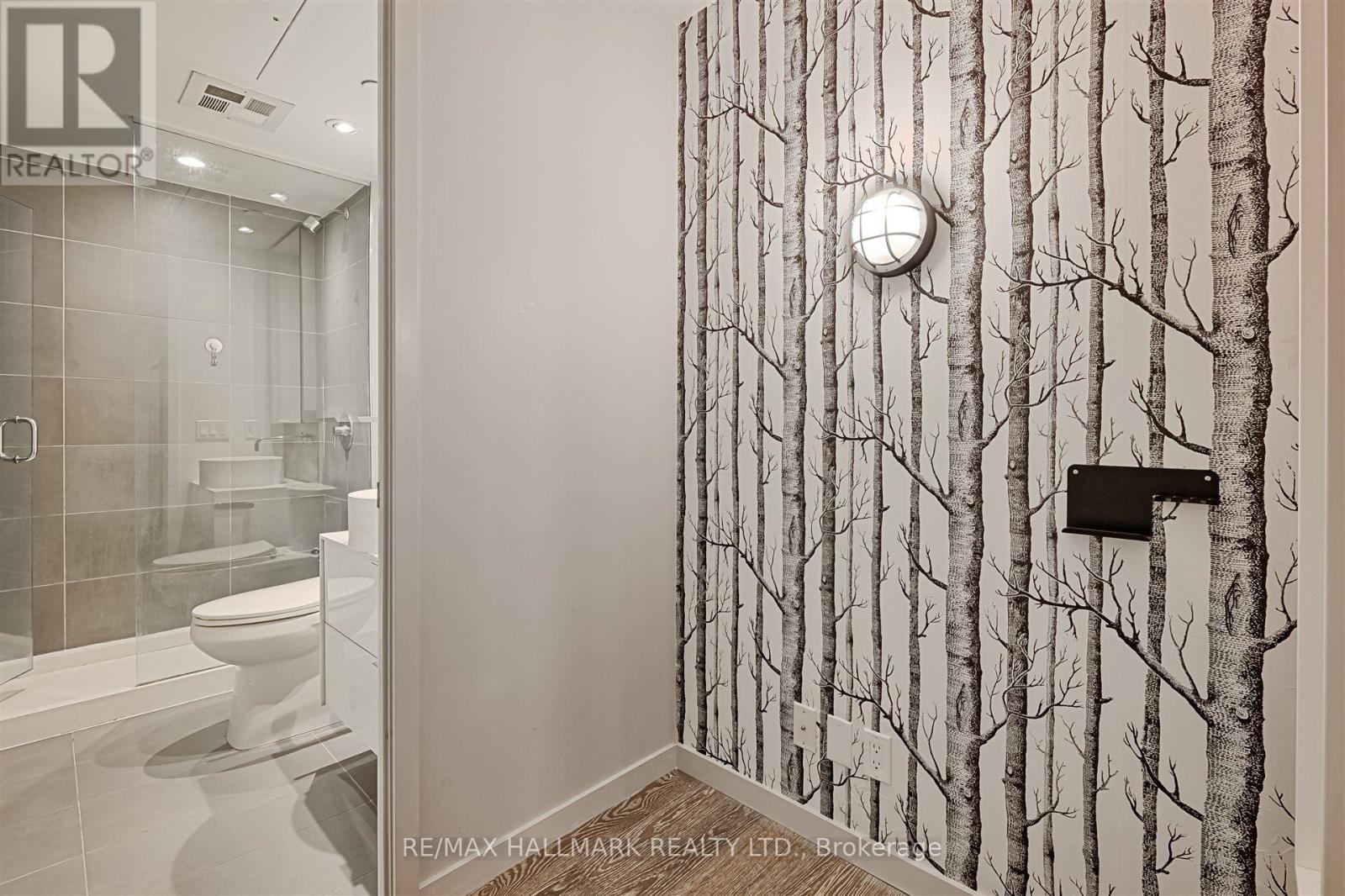 209 - 383 Sorauren Avenue, Toronto, Ontario  M6R 0A4 - Photo 10 - W12420642