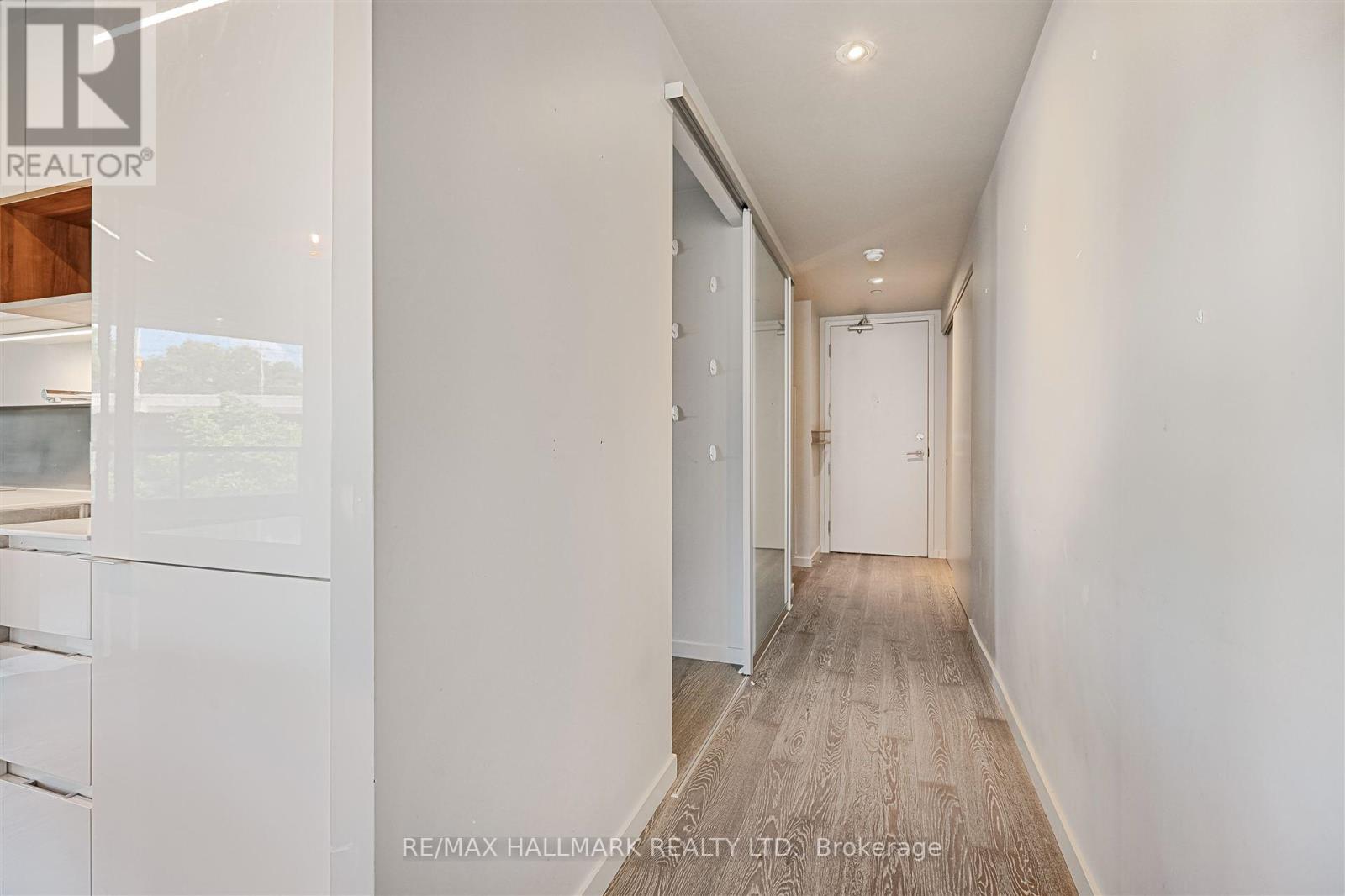 209 - 383 Sorauren Avenue, Toronto, Ontario  M6R 0A4 - Photo 12 - W12420642