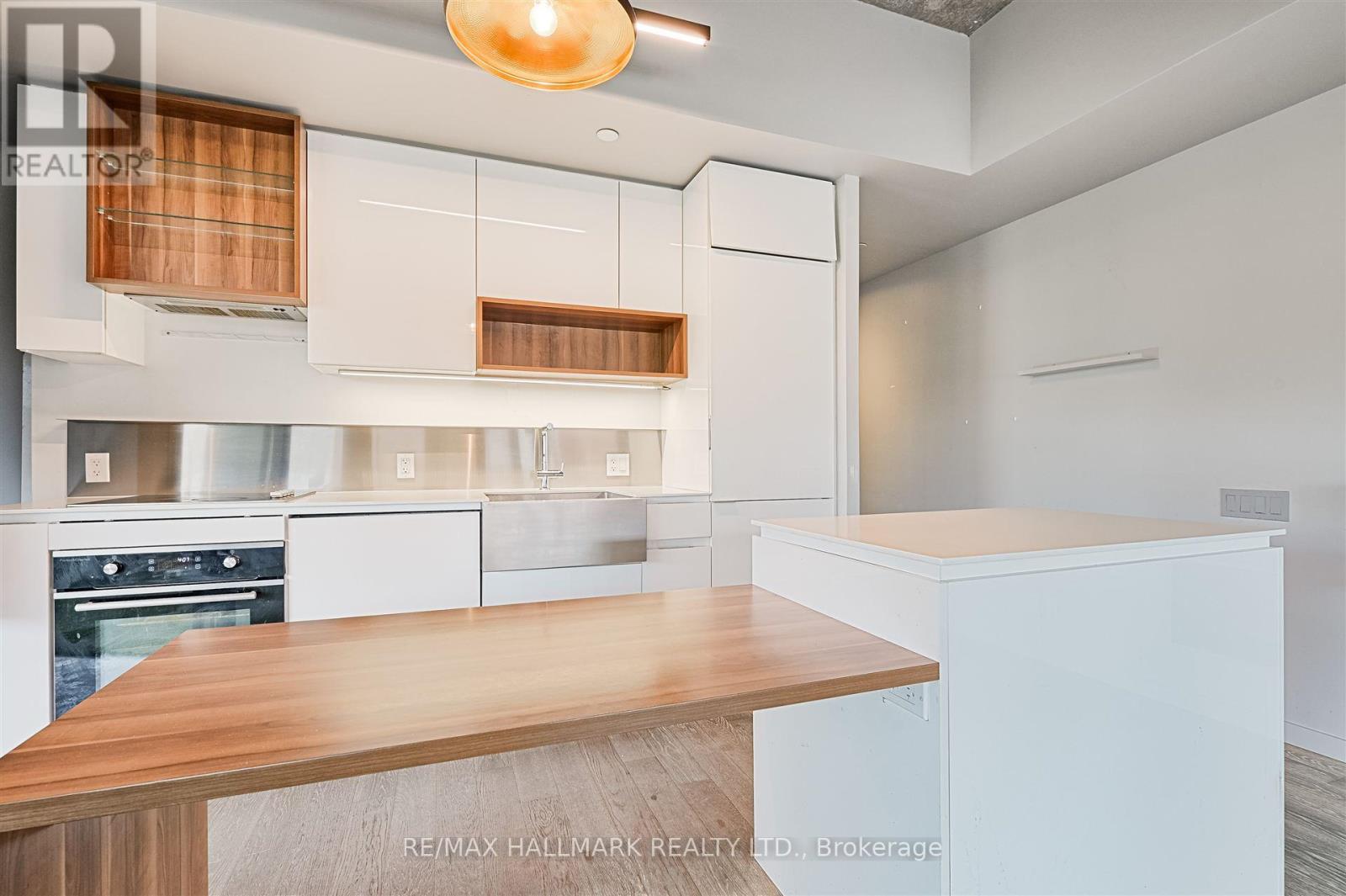 209 - 383 Sorauren Avenue, Toronto, Ontario  M6R 0A4 - Photo 15 - W12420642