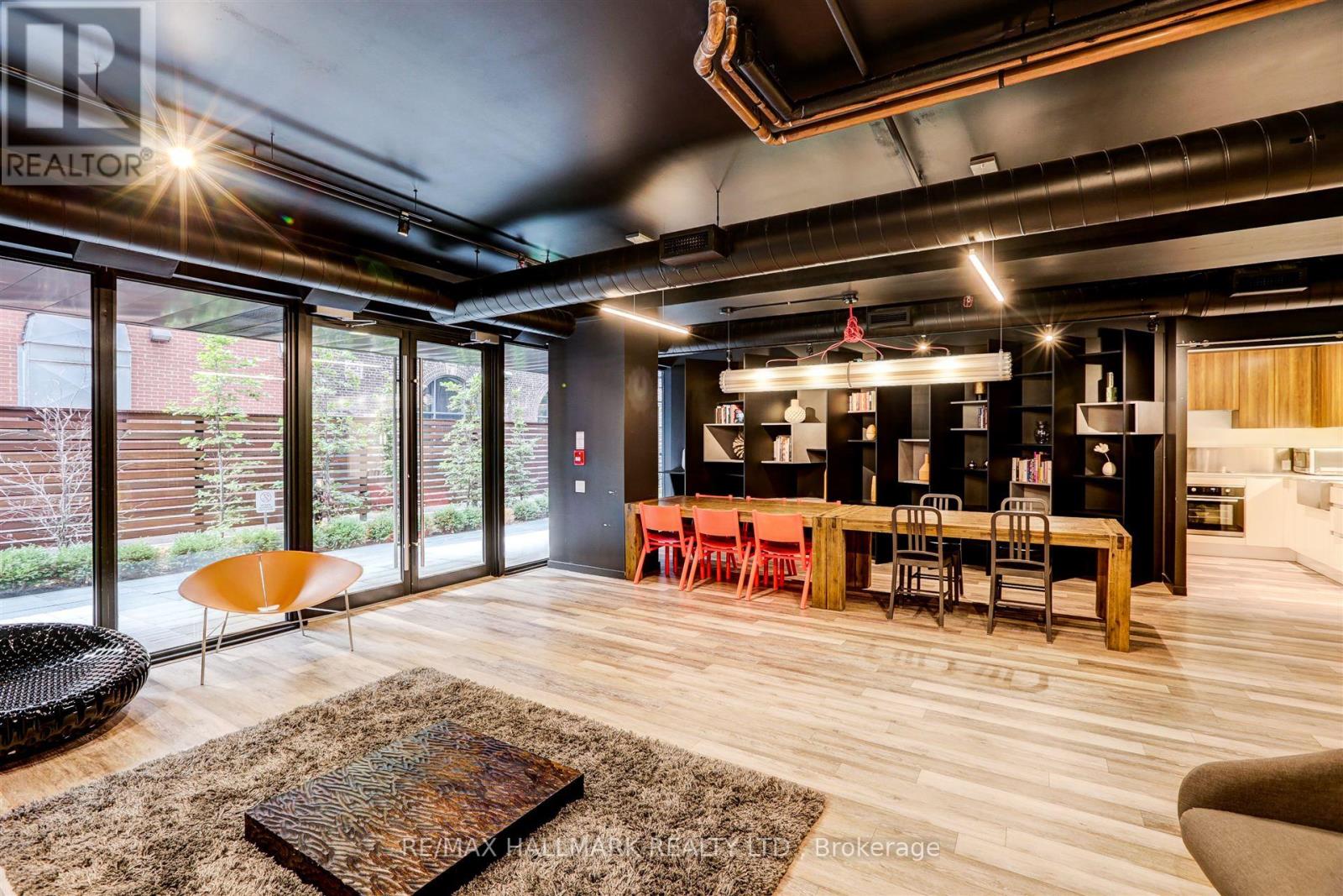 209 - 383 Sorauren Avenue, Toronto, Ontario  M6R 0A4 - Photo 31 - W12420642